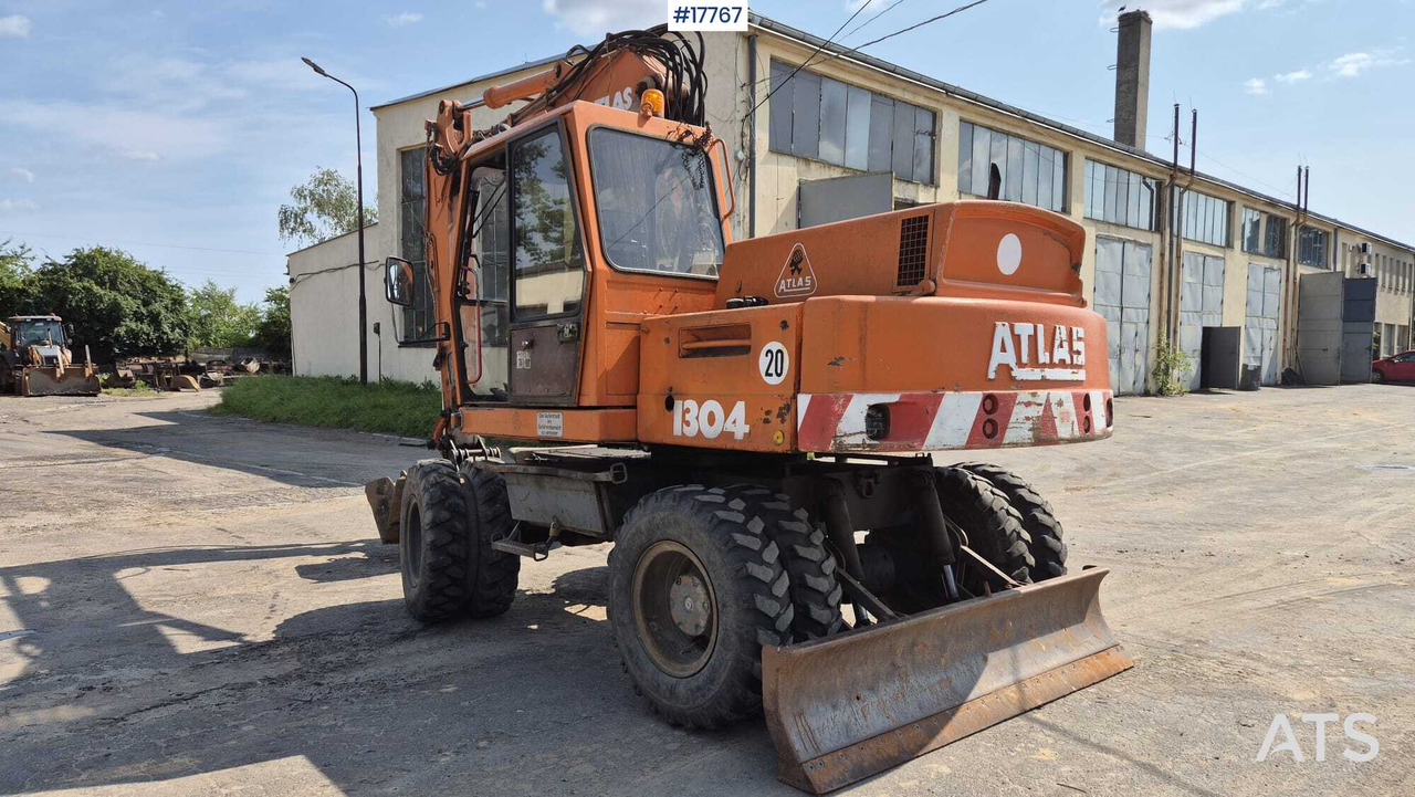 Arrendamiento de  ATLAS 1304 wheeled excavator (1993) ATLAS 1304 wheeled excavator (1993): foto 8