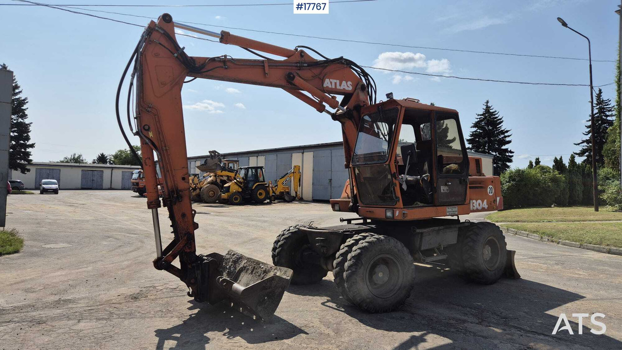 Arrendamiento de  ATLAS 1304 wheeled excavator (1993) ATLAS 1304 wheeled excavator (1993): foto 6