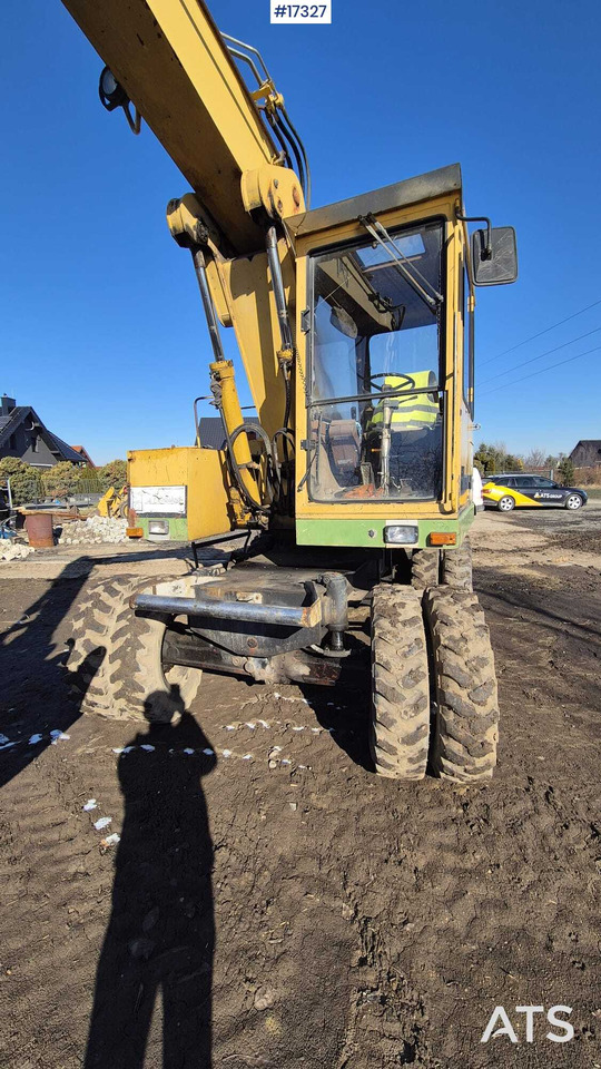 CATERPILLAR 212B FT wheeled excavator (1996) - Excavadora de ruedas: foto 3 CATERPILLAR 212B FT wheeled excavator (1996) - Excavadora de ruedas: foto 3