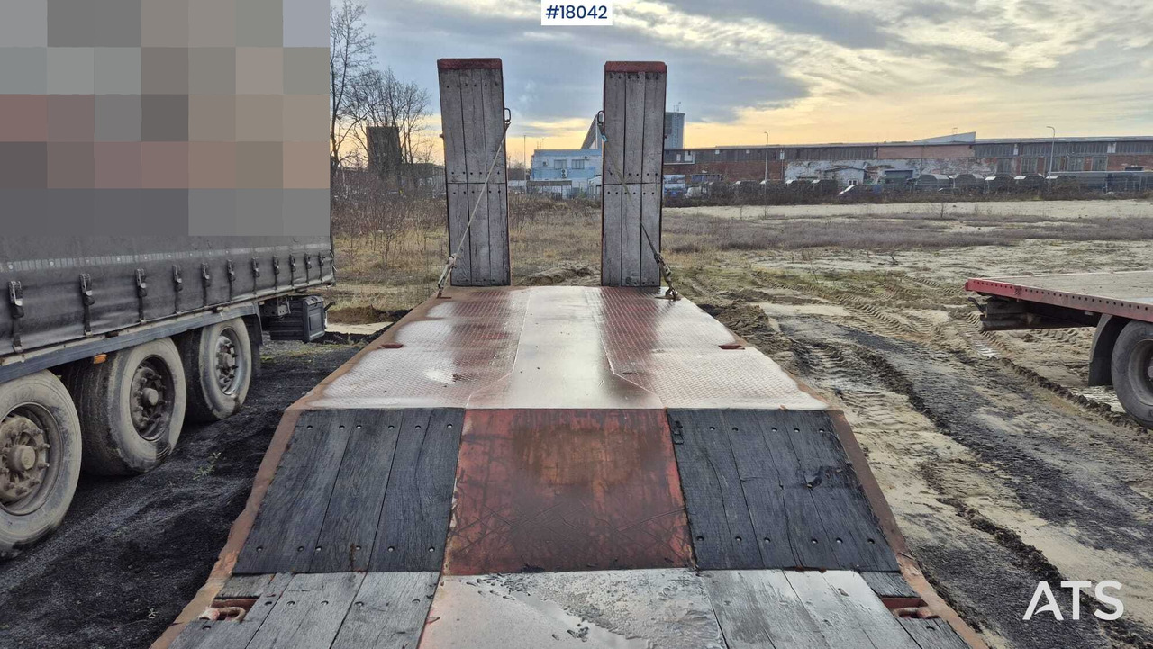 GOLDHOFER STZ TL4 low-bed semi-trailer (1997) - Semirremolque góndola rebajadas: foto 5 GOLDHOFER STZ TL4 low-bed semi-trailer (1997) - Semirremolque góndola rebajadas: foto 5