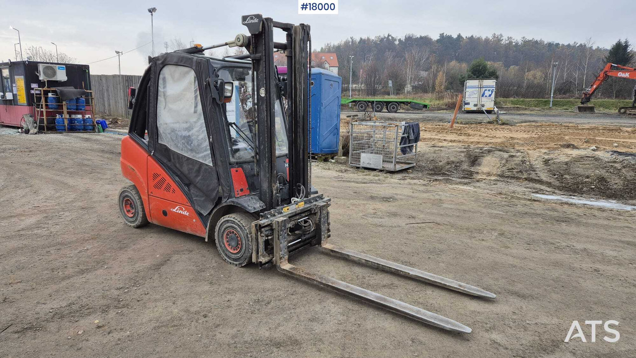 LINDE H25T forklift (2009) - Carretilla elevadora diésel: foto 3 LINDE H25T forklift (2009) - Carretilla elevadora diésel: foto 3