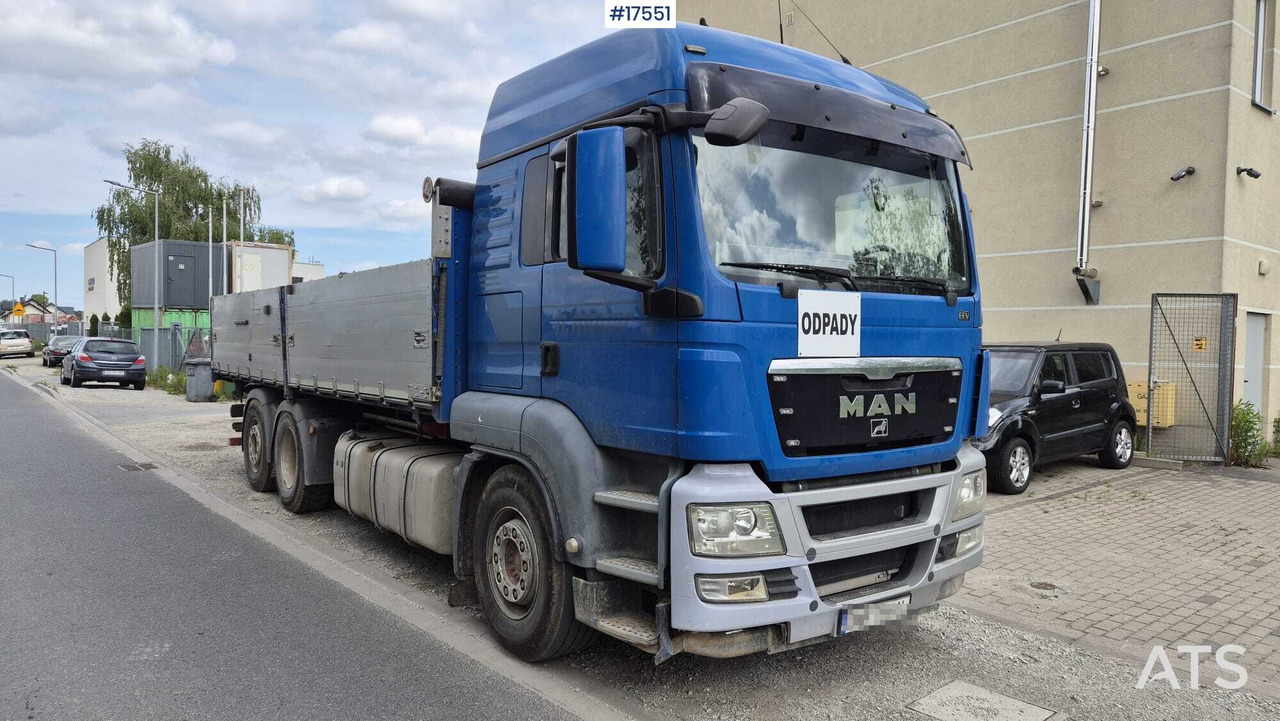 Three-axle tipper MAN TGA 03 (2012) - Camión volquete: foto 1 Three-axle tipper MAN TGA 03 (2012) - Camión volquete: foto 1