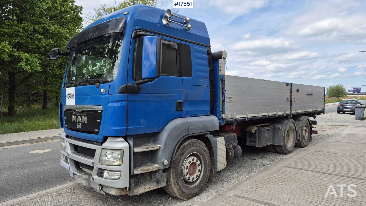 Three-axle tipper MAN TGA 03 (2012) - Camión volquete: foto 3 Three-axle tipper MAN TGA 03 (2012) - Camión volquete: foto 3