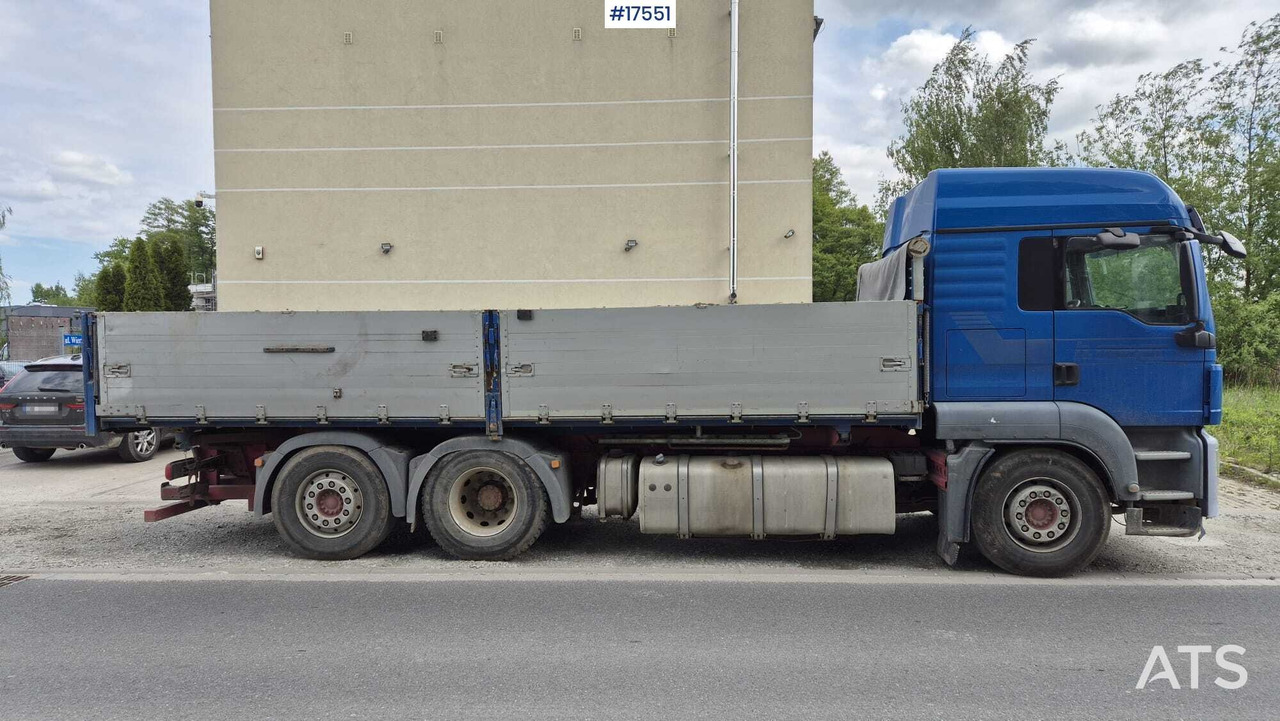 Three-axle tipper MAN TGA 03 (2012) - Camión volquete: foto 5 Three-axle tipper MAN TGA 03 (2012) - Camión volquete: foto 5
