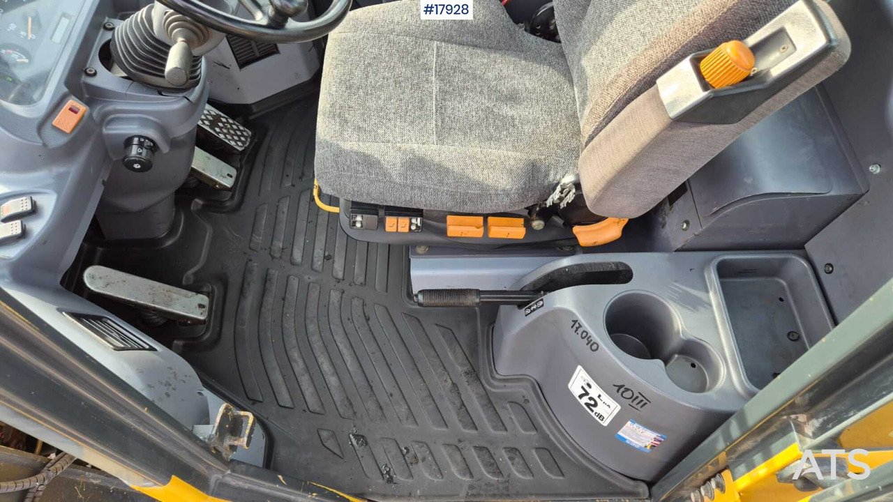 Arrendamiento de  Wheel loader KOMATSU WA320-5H (2005) Wheel loader KOMATSU WA320-5H (2005): foto 16