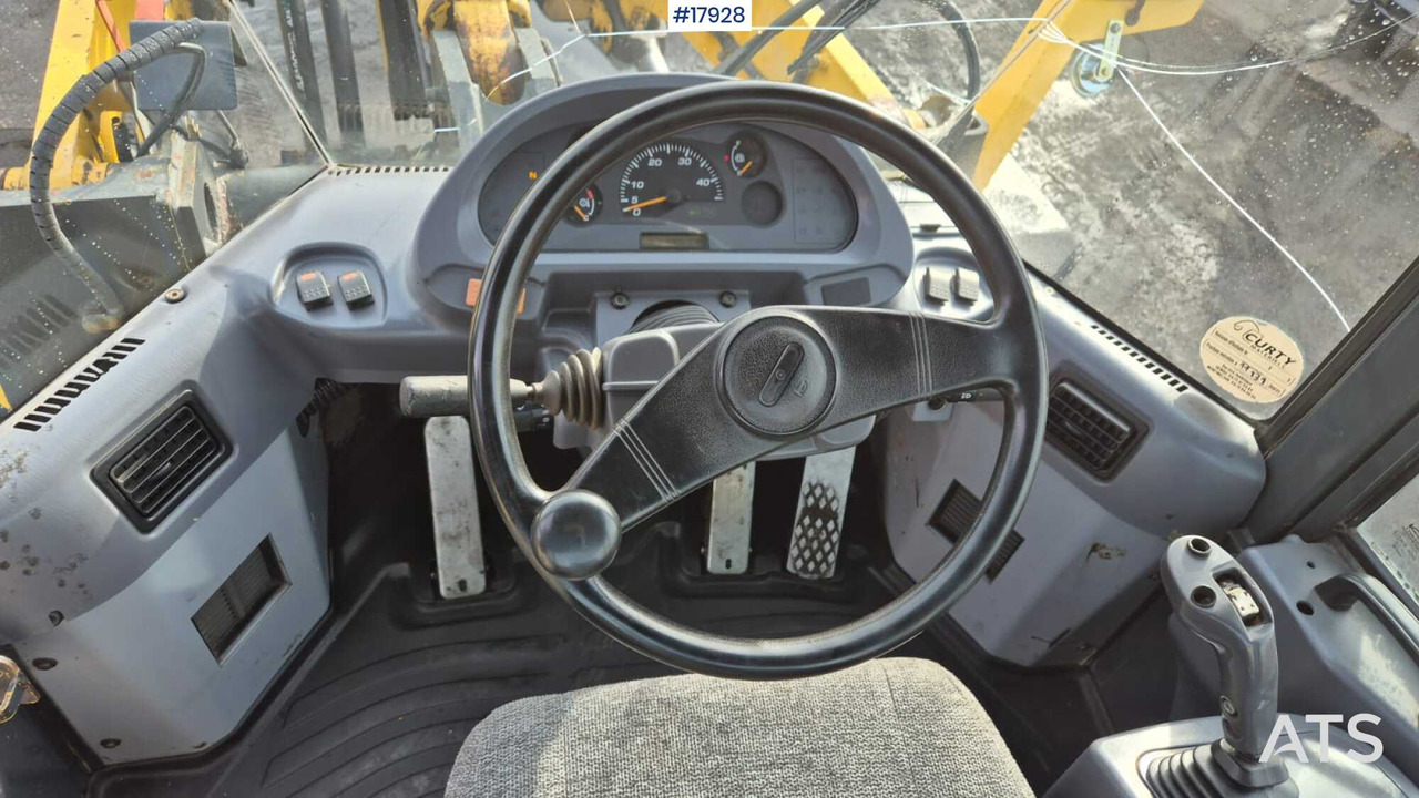 Arrendamiento de  Wheel loader KOMATSU WA320-5H (2005) Wheel loader KOMATSU WA320-5H (2005): foto 17