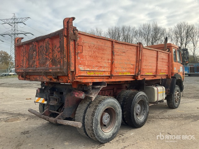 1992 Iveco 330.36H 6x4 T/A Dump Truck - Camión volquete: foto 4 1992 Iveco 330.36H 6x4 T/A Dump Truck - Camión volquete: foto 4