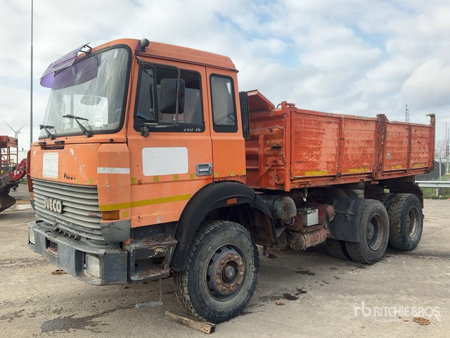 1992 Iveco 330.36H 6x4 T/A Dump Truck - Camión volquete: foto 2 1992 Iveco 330.36H 6x4 T/A Dump Truck - Camión volquete: foto 2