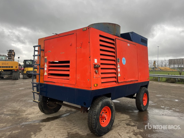 2008 Sullair 900H Mobile Air Compressor - Compresor de aire: foto 1 2008 Sullair 900H Mobile Air Compressor - Compresor de aire: foto 1