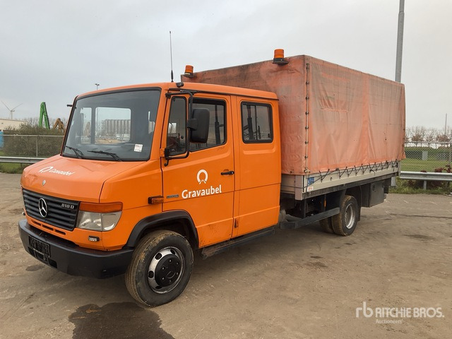 2010 Mercedes-Benz Vario 818DE 4x2 Service Truck - Furgoneta con lona, Furgoneta combi: foto 1 2010 Mercedes-Benz Vario 818DE 4x2 Service Truck - Furgoneta con lona, Furgoneta combi: foto 1