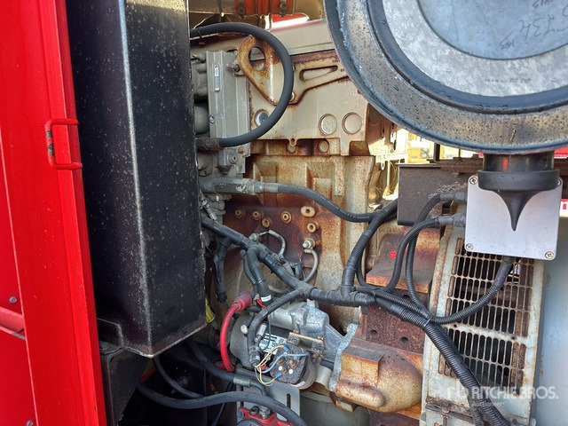 2011 Doosan G500 500 kVA Skid-Mounted Generator Set - Generador industriale: foto 4 2011 Doosan G500 500 kVA Skid-Mounted Generator Set - Generador industriale: foto 4