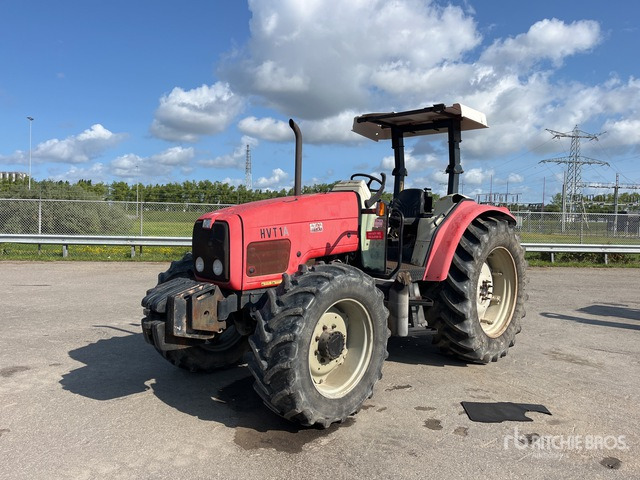 Massey Ferguson NIL 4WD Tractor - Tractor: foto 1 Massey Ferguson NIL 4WD Tractor - Tractor: foto 1