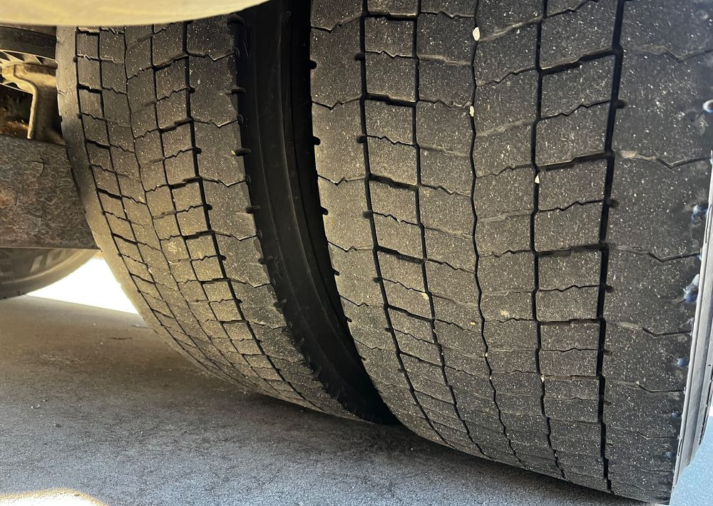 Camión frigorífico DAF CF 370 // 2017 Rok // 4x2 // Chłodnia Carrier Supra 1150 // Kabina Sypialna // Winda //: foto 16