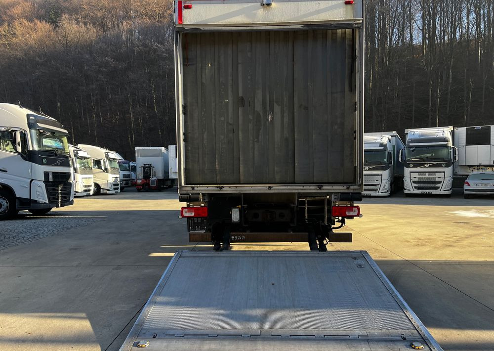 Camión frigorífico DAF CF 370 // 2017 Rok // 4x2 // Chłodnia Carrier Supra 1150 // Kabina Sypialna // Winda //: foto 8