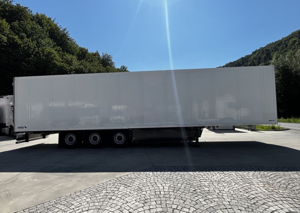 Schmitz Cargobull Chłodnia // 2010 Rok // 2 osie podnoszone // Doppelstock // Kosz paletowy // - Semirremolque frigorífico: foto 4 Schmitz Cargobull Chłodnia // 2010 Rok // 2 osie podnoszone // Doppelstock // Kosz paletowy // - Semirremolque frigorífico: foto 4