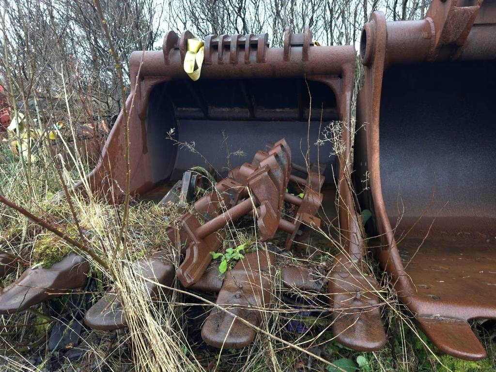 Excavator Bucket Approx. 4.5 M³ G300 – Cat 365 / 385 - Cazo para excavadora: foto 1 Excavator Bucket Approx. 4.5 M³ G300 – Cat 365 / 385 - Cazo para excavadora: foto 1