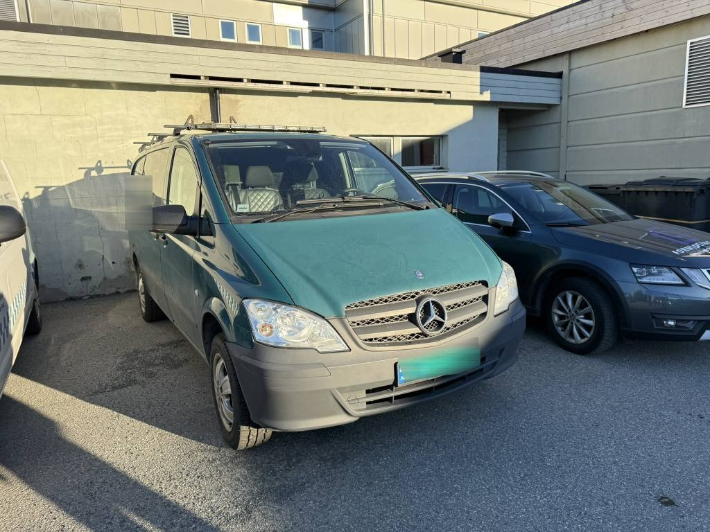 Mercedes-Benz Vito 116 CDI 4x4 - Furgoneta caja cerrada: foto 1 Mercedes-Benz Vito 116 CDI 4x4 - Furgoneta caja cerrada: foto 1