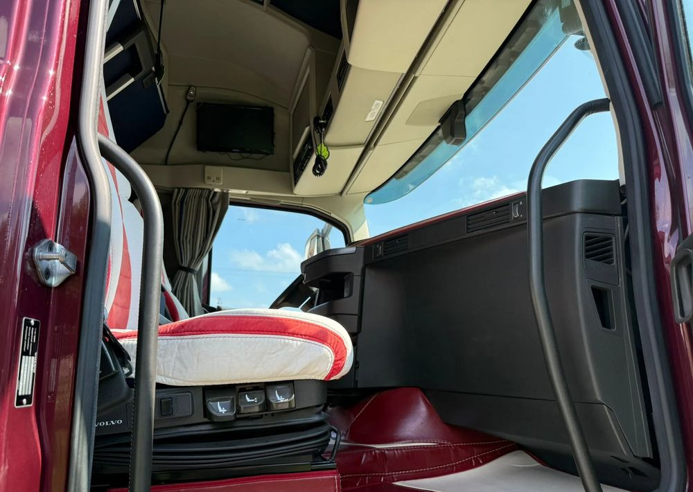 Cabeza tractora Volvo FH 500: foto 8
