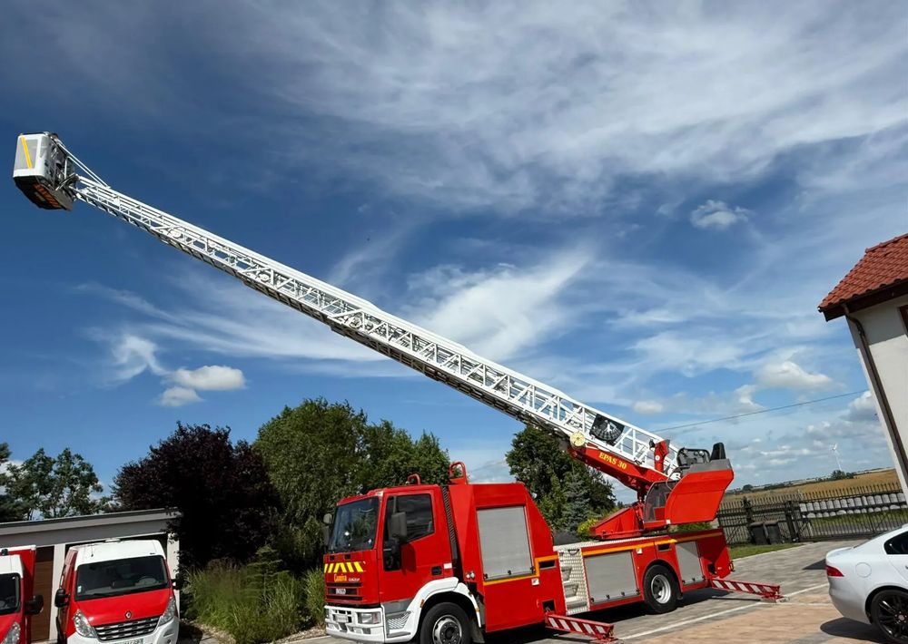 Iveco Eurocargo 130E24 - Camión de bomberos, Camión con plataforma elevadora: foto 3 Iveco Eurocargo 130E24 - Camión de bomberos, Camión con plataforma elevadora: foto 3