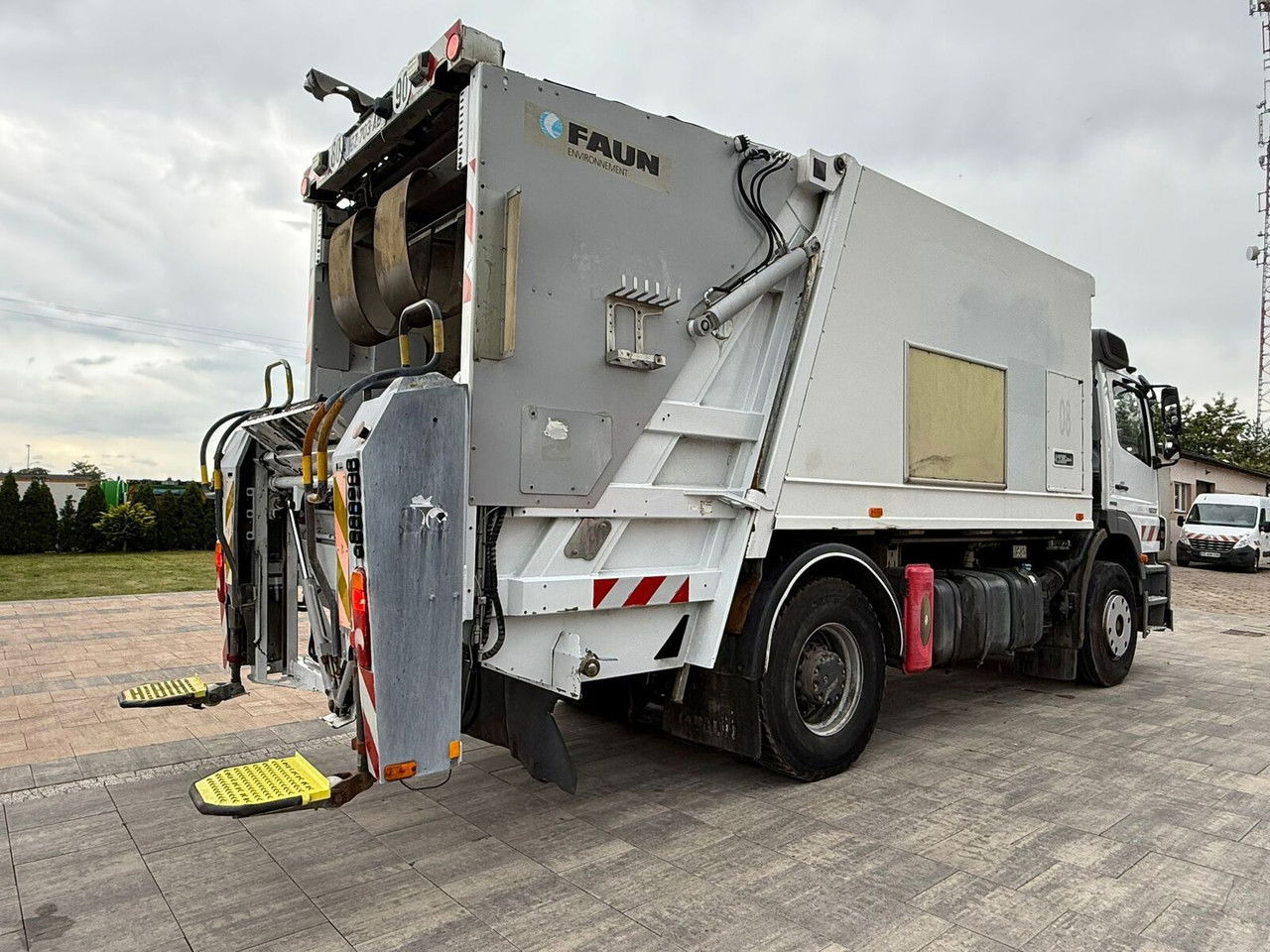 Mercedes-Benz Axor 1829 Faun VR3 TR2 - Camión de basura: foto 4 Mercedes-Benz Axor 1829 Faun VR3 TR2 - Camión de basura: foto 4