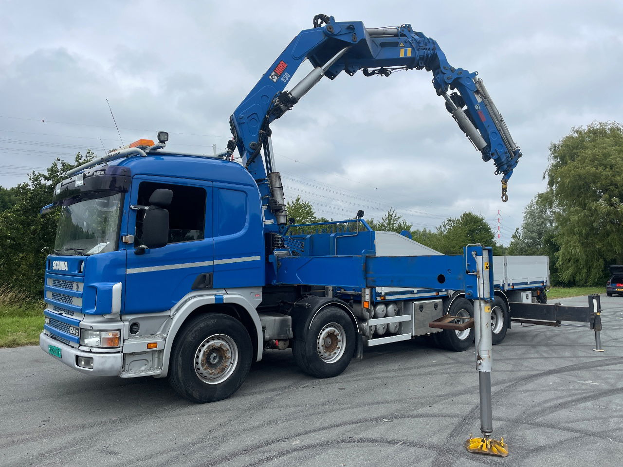 Scania P124-400 124 with hiab 550 crane with jib, excellent condition - Camión grúa: foto 1 Scania P124-400 124 with hiab 550 crane with jib, excellent condition - Camión grúa: foto 1