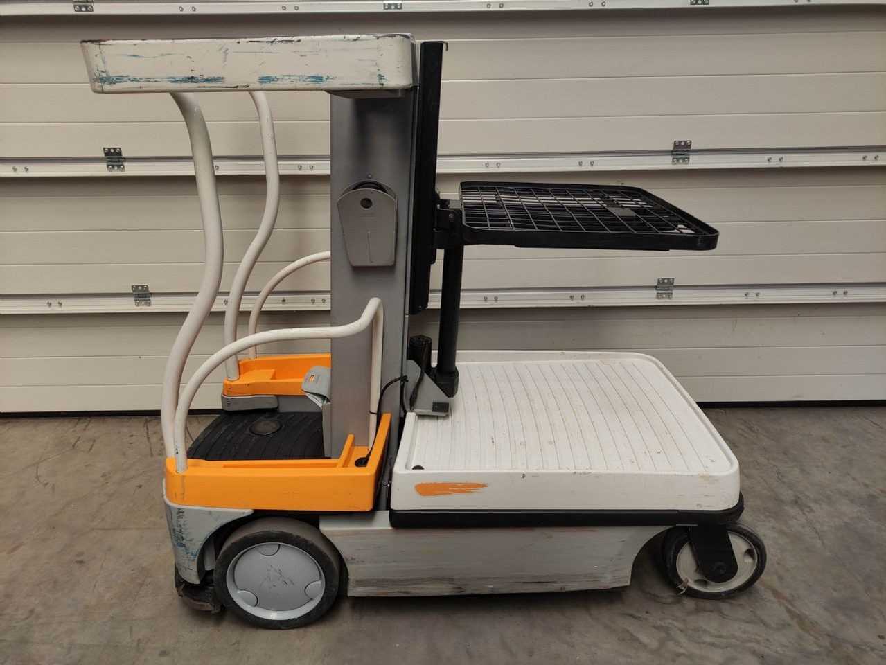 Crown WAV50-118 - Recoge pedidos: foto 2 Crown WAV50-118 - Recoge pedidos: foto 2