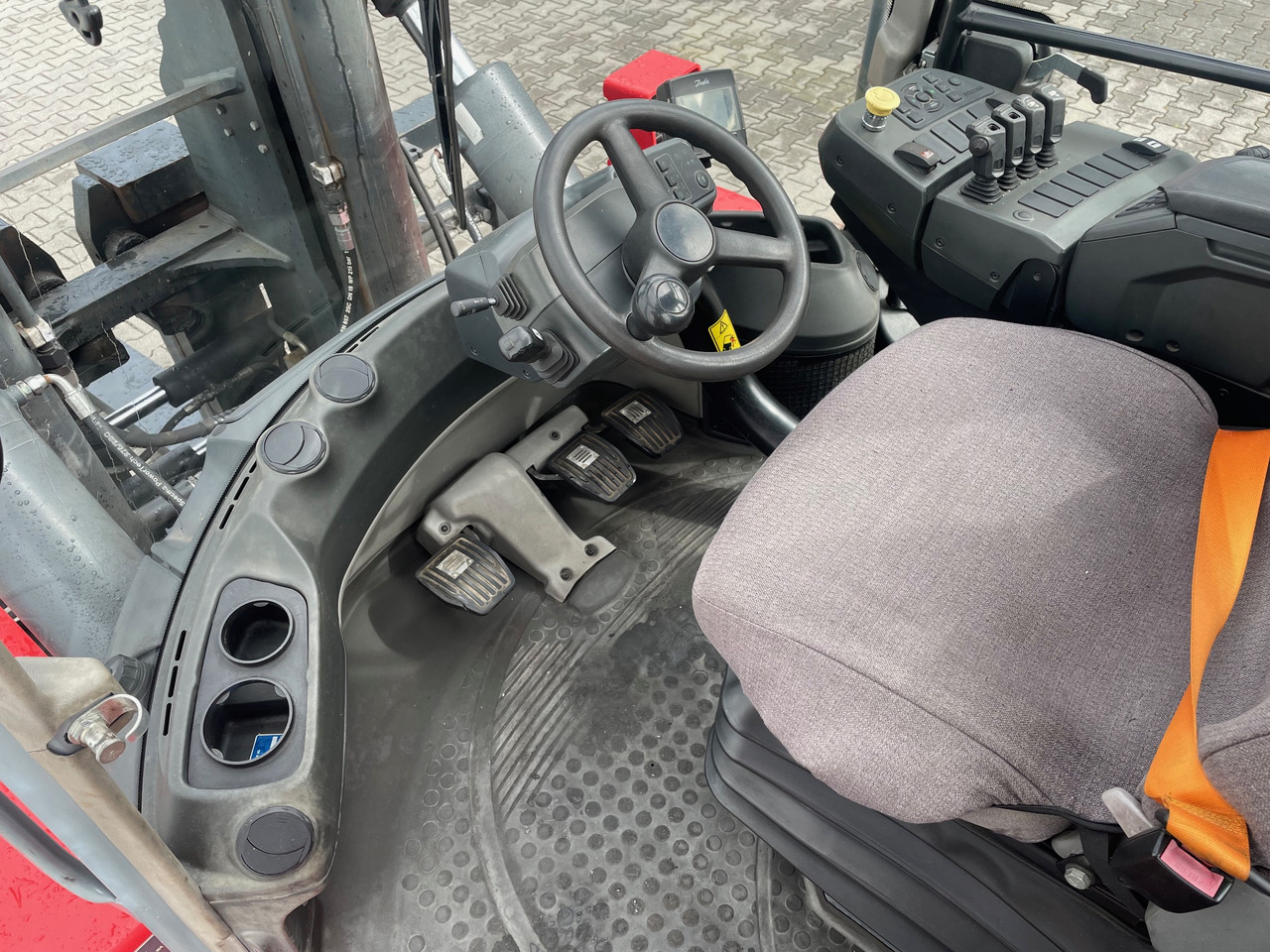 Kalmar DCG160-12 - Carretilla para contenedores: foto 5 Kalmar DCG160-12 - Carretilla para contenedores: foto 5