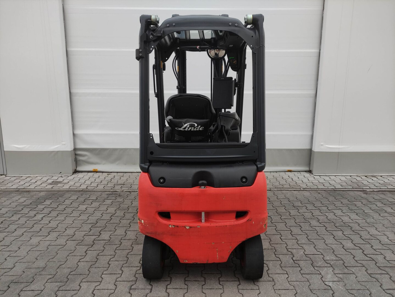 Linde E16PH-02-386 EVO - Carretilla elevadora eléctrica: foto 4 Linde E16PH-02-386 EVO - Carretilla elevadora eléctrica: foto 4