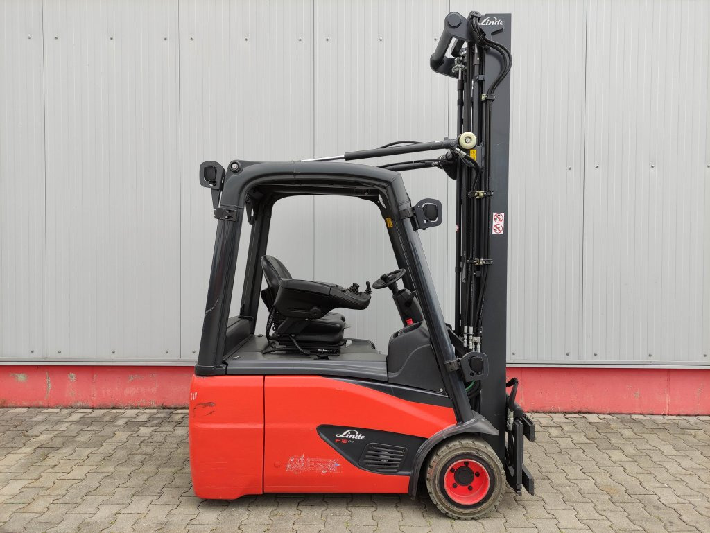 Linde E18-02-386 EVO - Carretilla elevadora eléctrica: foto 2 Linde E18-02-386 EVO - Carretilla elevadora eléctrica: foto 2