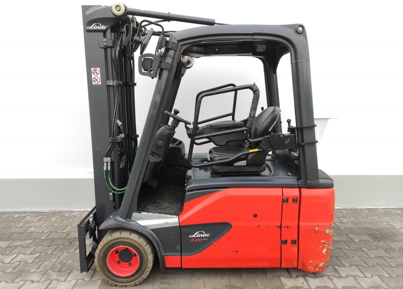 Linde E20L-02-386-EVO - Carretilla elevadora eléctrica: foto 1 Linde E20L-02-386-EVO - Carretilla elevadora eléctrica: foto 1