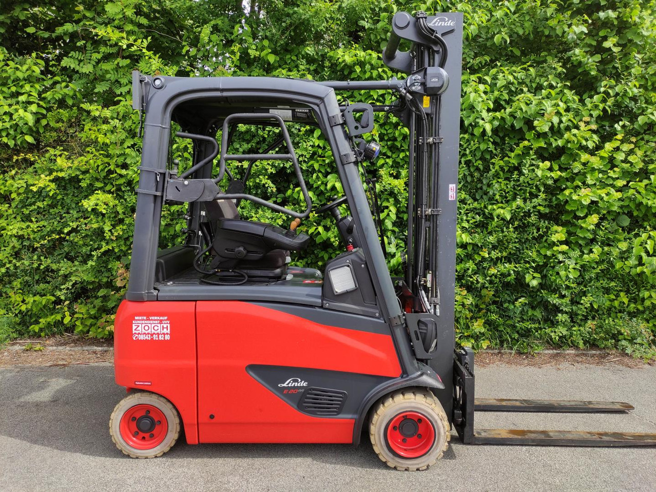 Linde E20PH-02-386-EVO - Carretilla elevadora eléctrica: foto 2 Linde E20PH-02-386-EVO - Carretilla elevadora eléctrica: foto 2