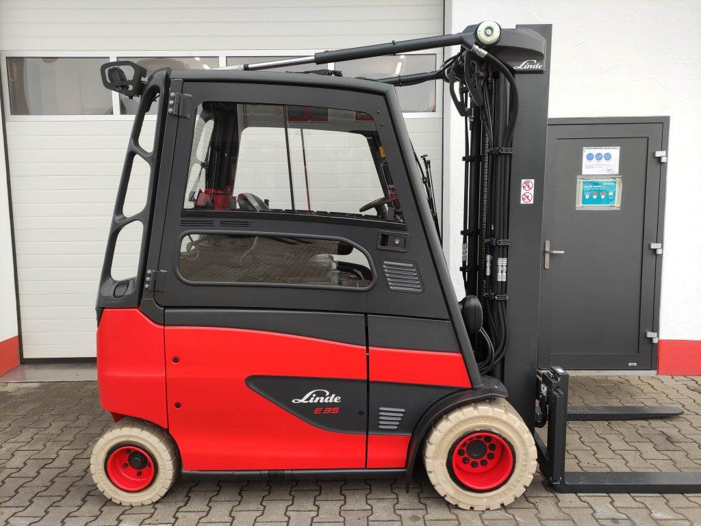 Linde E35HL-01-387 *Batterie NEU* - Carretilla elevadora eléctrica: foto 2 Linde E35HL-01-387 *Batterie NEU* - Carretilla elevadora eléctrica: foto 2