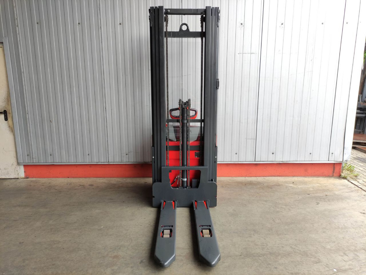 Linde L14i-1173 - Apilador: foto 3 Linde L14i-1173 - Apilador: foto 3