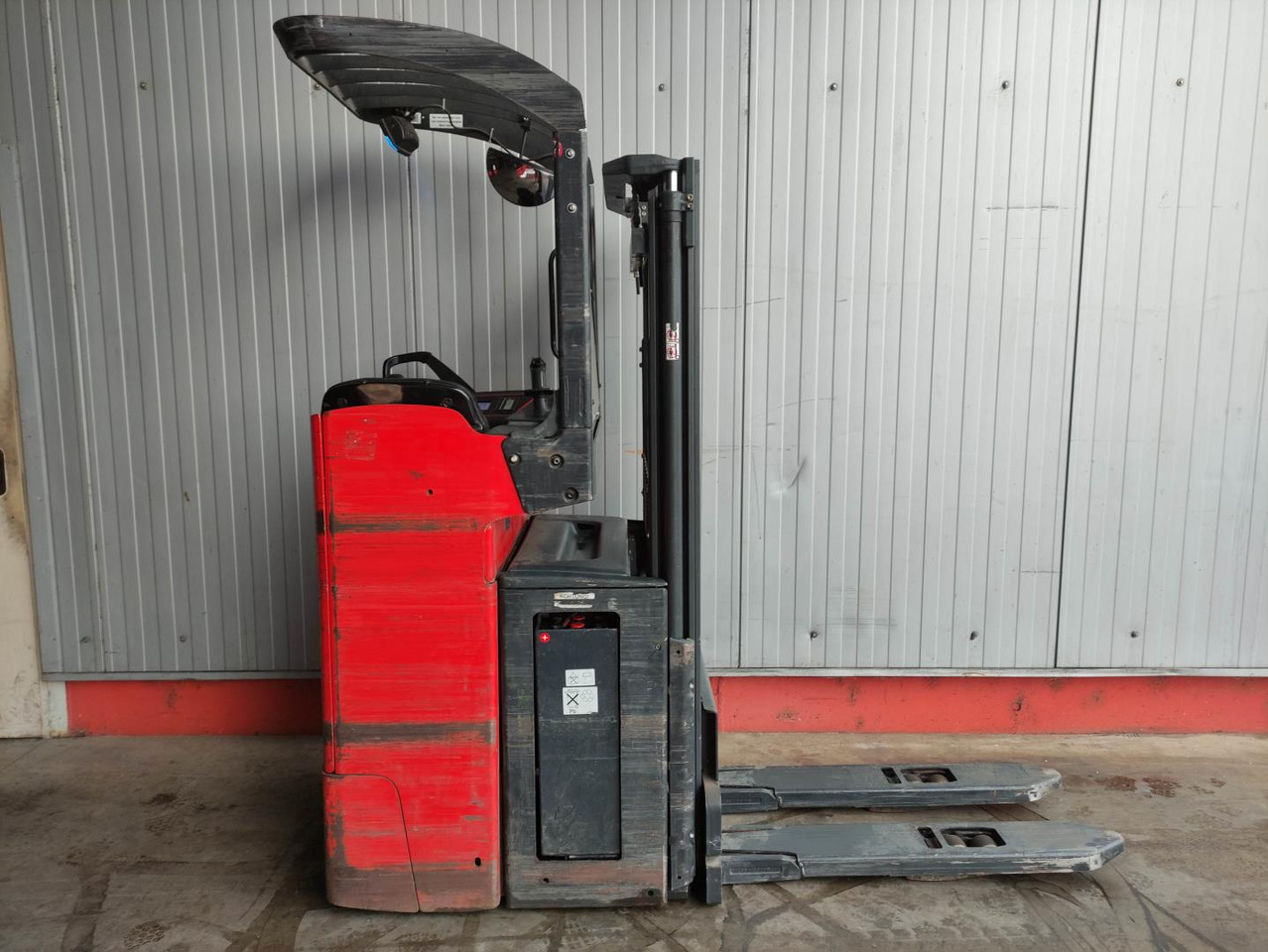 Linde L16 R - Apilador: foto 2 Linde L16 R - Apilador: foto 2