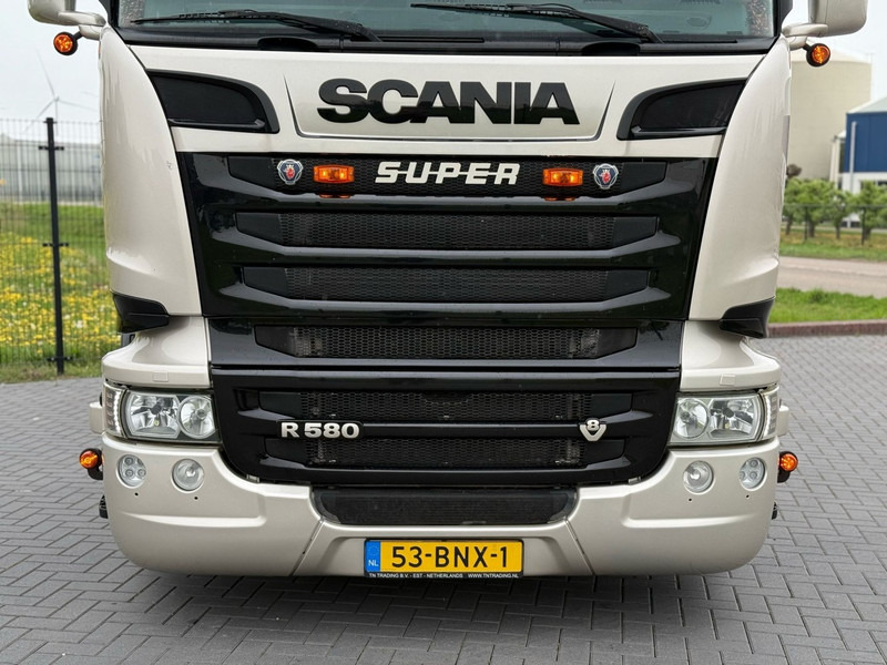 Scania R 580 SHOWTRUCK, VOLLUCHT, VOL SPOILER, RETARDER, SCHUIFSCHOTEL. - Cabeza tractora: foto 5 Scania R 580 SHOWTRUCK, VOLLUCHT, VOL SPOILER, RETARDER, SCHUIFSCHOTEL. - Cabeza tractora: foto 5