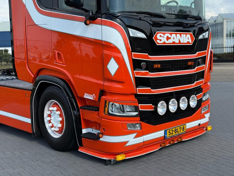 Scania R500 SHOWTRUCK, VOLLUCHT, PTO/HYDRAULIEK, RETARDER, 6X2/4. - Cabeza tractora: foto 2 Scania R500 SHOWTRUCK, VOLLUCHT, PTO/HYDRAULIEK, RETARDER, 6X2/4. - Cabeza tractora: foto 2