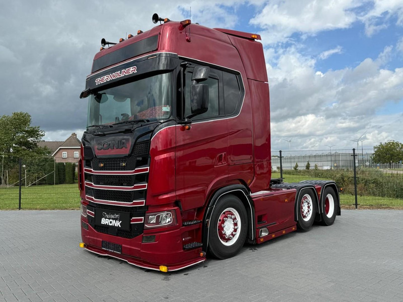 Cabeza tractora Scania S580 V8 NGS SHOWTRUCK, VOLLUCHT, RETARDER, LEER, GESTUURD.: foto 9 Cabeza tractora Scania S580 V8 NGS SHOWTRUCK, VOLLUCHT, RETARDER, LEER, GESTUURD.: foto 9