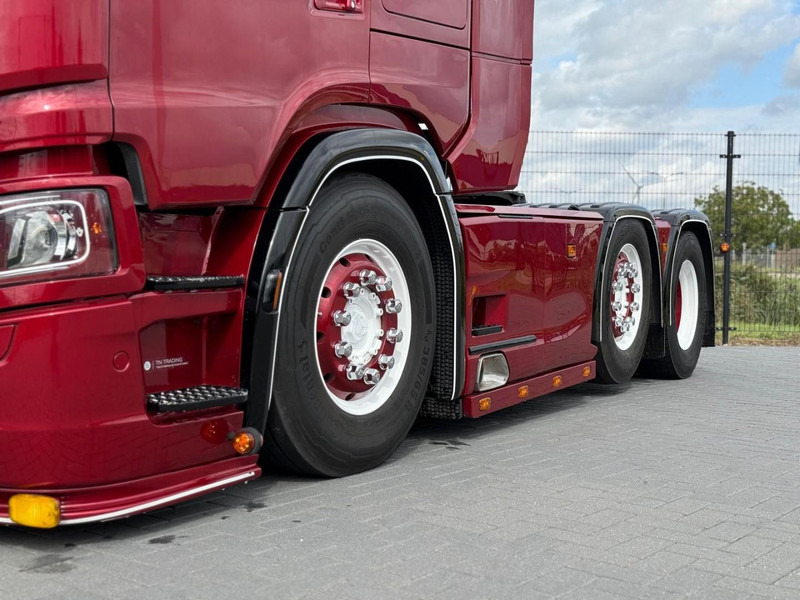 Cabeza tractora Scania S580 V8 NGS SHOWTRUCK, VOLLUCHT, RETARDER, LEER, GESTUURD.: foto 8 Cabeza tractora Scania S580 V8 NGS SHOWTRUCK, VOLLUCHT, RETARDER, LEER, GESTUURD.: foto 8