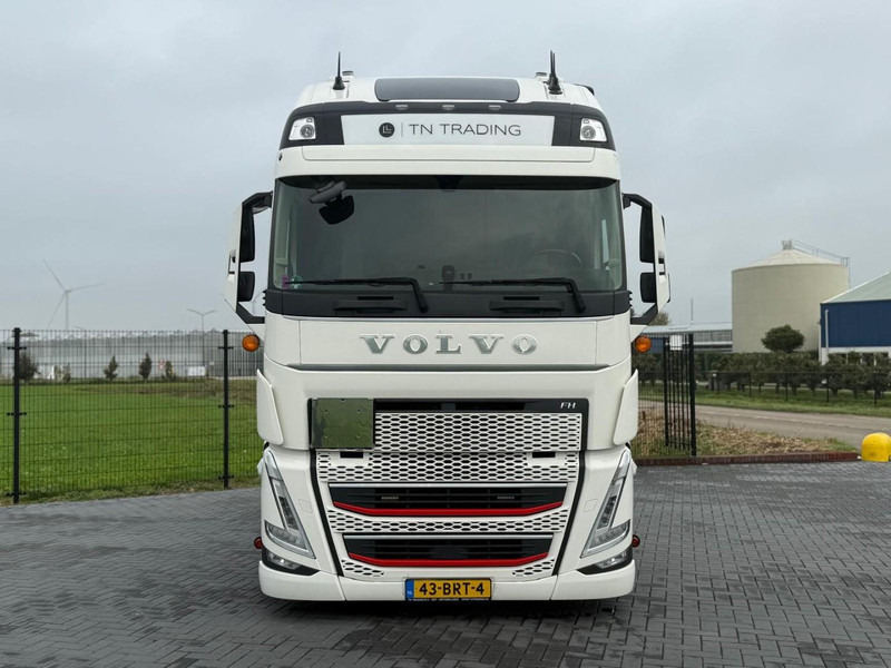 Volvo FH 13.460XL Turbocompound, leer, vollucht, 2 tanks, dubbel glas, vol spoiler. - Cabeza tractora: foto 3 Volvo FH 13.460XL Turbocompound, leer, vollucht, 2 tanks, dubbel glas, vol spoiler. - Cabeza tractora: foto 3