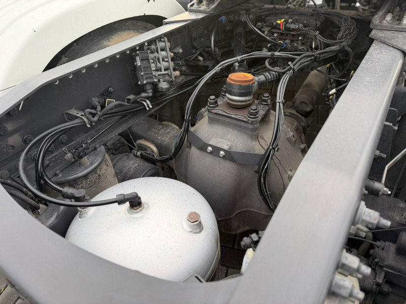 Camión volquete Volvo FH16.650XL VOLLUCHT, RETARDER, HYDRAULIEK, LEER, PARK COOL.: foto 10