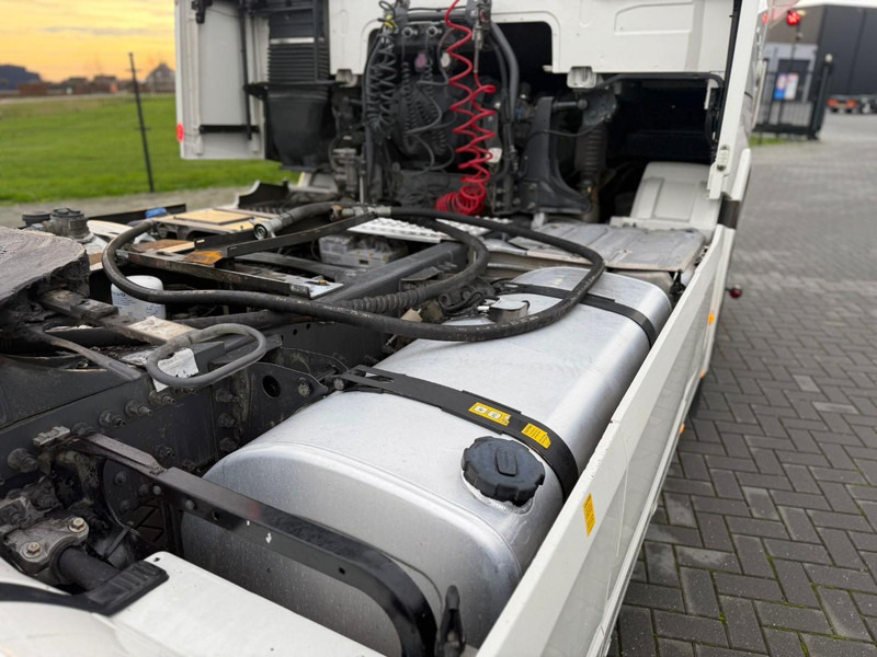 Camión volquete Volvo FH16.650XL VOLLUCHT, RETARDER, HYDRAULIEK, LEER, PARK COOL.: foto 16