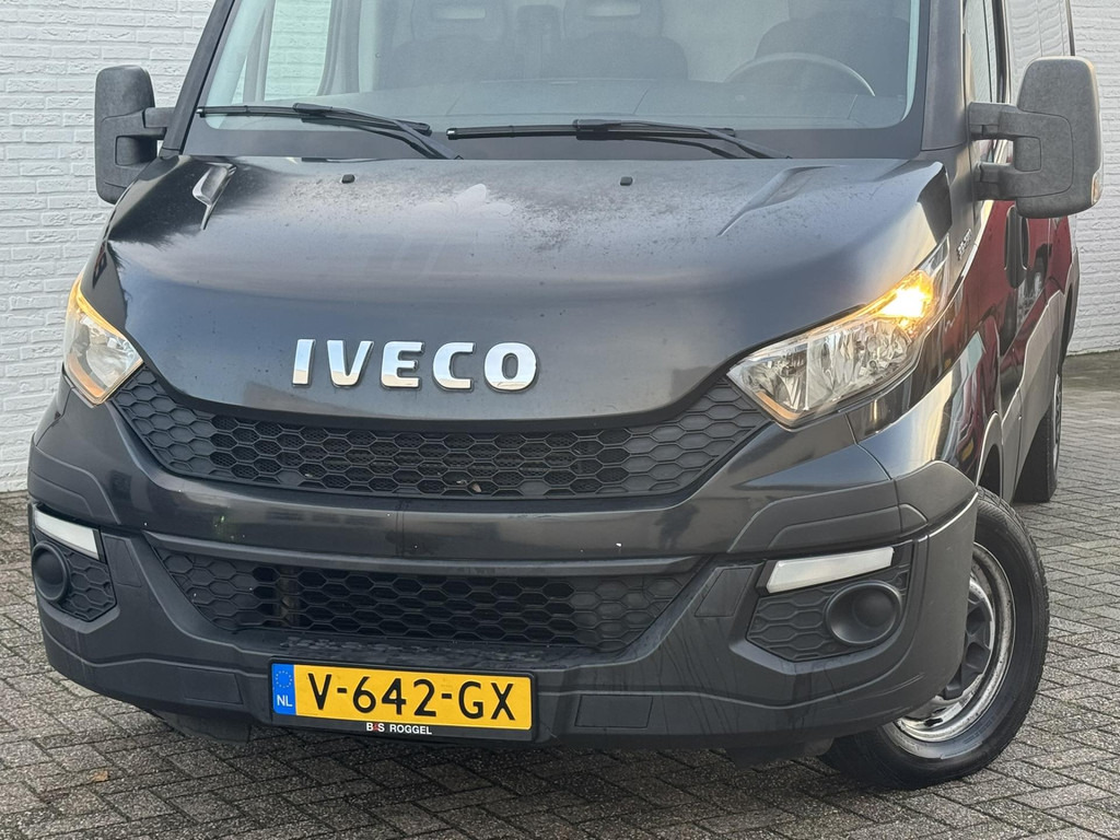 Iveco Daily-35S13V 2.3 352 H3 L Airco Cruise 3 Zits Radio cd Usb Goed onderhouden - Furgón: foto 3 Iveco Daily-35S13V 2.3 352 H3 L Airco Cruise 3 Zits Radio cd Usb Goed onderhouden - Furgón: foto 3