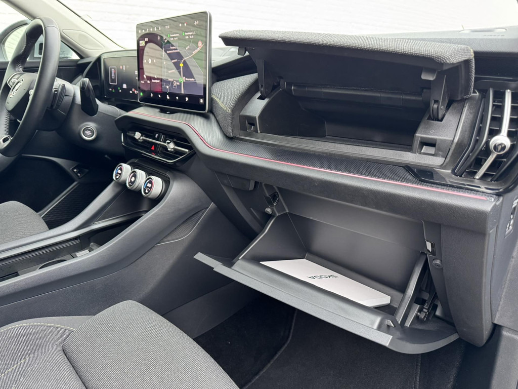 SUV/ Todoterreno Škoda Kodiaq-1.5 TSI PHEV Business Edition Full LED Adaptive cruis Climate Stoel-Stuurverwarming Apple / Android Navi Camera: foto 40 SUV/ Todoterreno Škoda Kodiaq-1.5 TSI PHEV Business Edition Full LED Adaptive cruis Climate Stoel-Stuurverwarming Apple / Android Navi Camera: foto 40