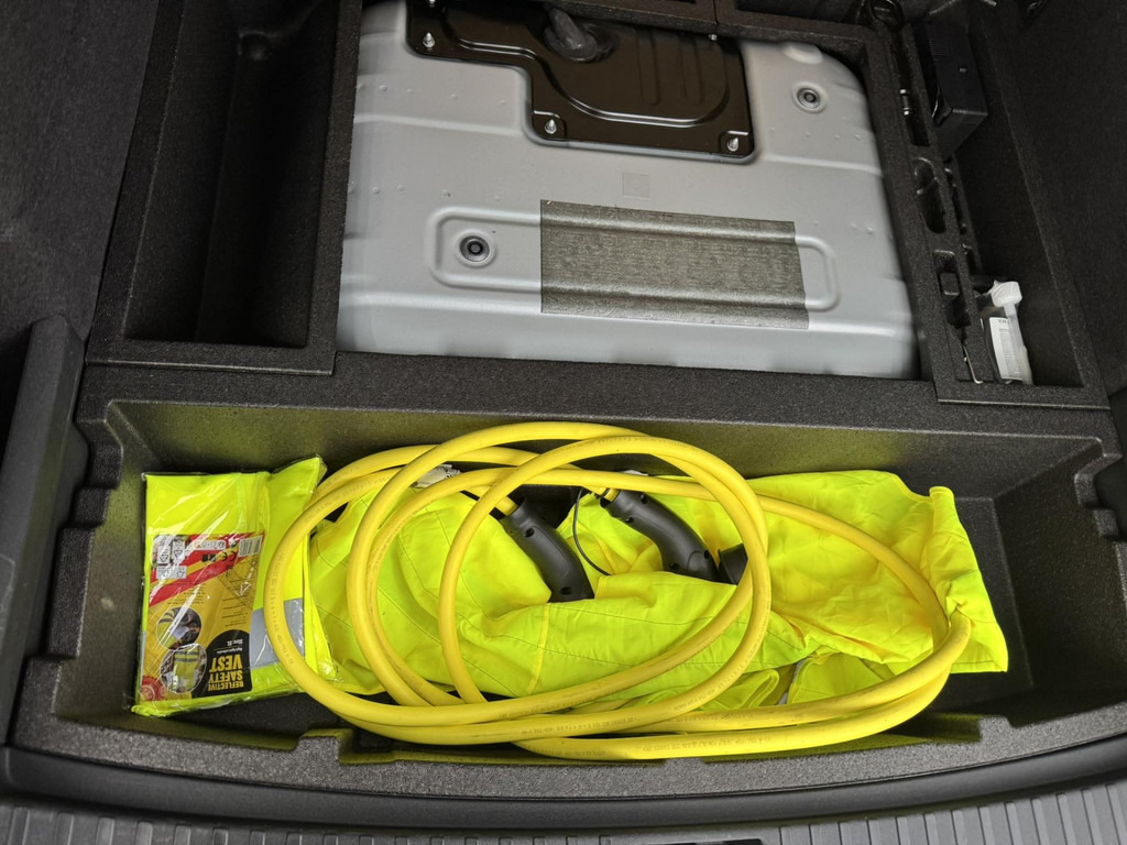 SUV/ Todoterreno Škoda Kodiaq-1.5 TSI PHEV Business Edition Full LED Adaptive cruis Climate Stoel-Stuurverwarming Apple / Android Navi Camera: foto 14 SUV/ Todoterreno Škoda Kodiaq-1.5 TSI PHEV Business Edition Full LED Adaptive cruis Climate Stoel-Stuurverwarming Apple / Android Navi Camera: foto 14