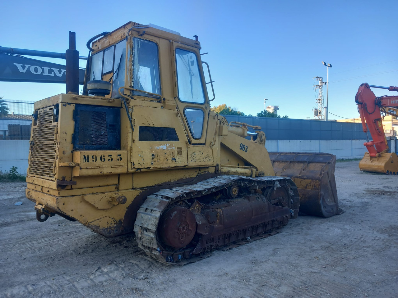 Arrendamiento de Caterpillar 963 Caterpillar 963: foto 9