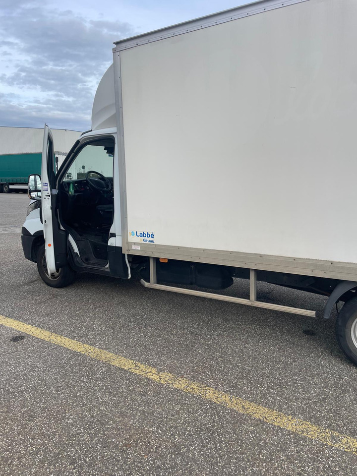 IVECO Dailly 35c16 - Furgoneta caja cerrada: foto 4 IVECO Dailly 35c16 - Furgoneta caja cerrada: foto 4