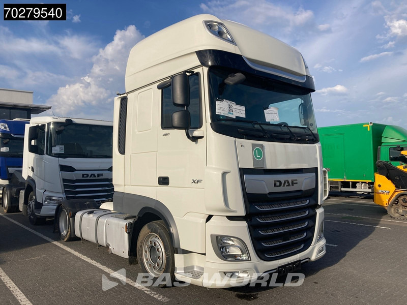 DAF XF 480 4X2 SSC Mega 2x Tanks Standklima ACC LED - Cabeza tractora: foto 2 DAF XF 480 4X2 SSC Mega 2x Tanks Standklima ACC LED - Cabeza tractora: foto 2