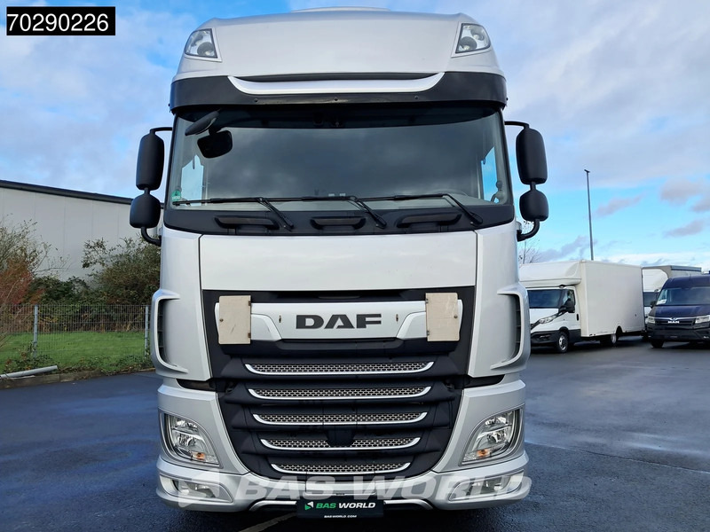 DAF XF 480 4X2 SSC Retarder Mega 2xTanks ACC LED Standklima Euro 6 - Cabeza tractora: foto 3 DAF XF 480 4X2 SSC Retarder Mega 2xTanks ACC LED Standklima Euro 6 - Cabeza tractora: foto 3