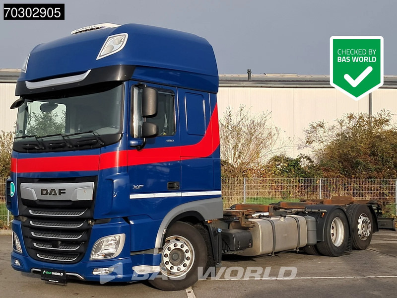 DAF XF 480 6X2 BDF Retarder SSC Lift+Steering Axle Automatic Euro 6 - Camión portacontenedore/ Intercambiable: foto 1 DAF XF 480 6X2 BDF Retarder SSC Lift+Steering Axle Automatic Euro 6 - Camión portacontenedore/ Intercambiable: foto 1