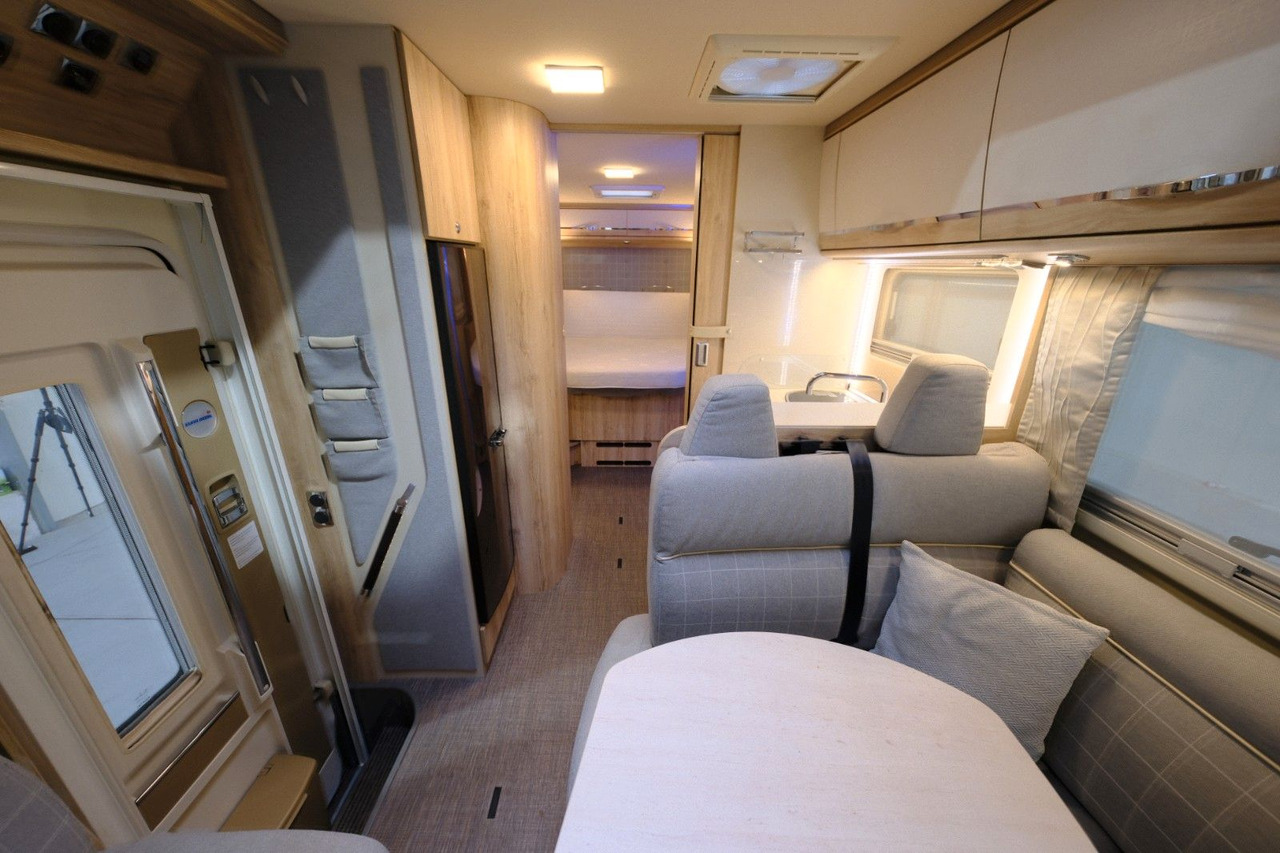 Autocaravana integral Eura Mobil Integraline IL 720 QB/1.Hand/Queensbett+Hubbett: foto 14